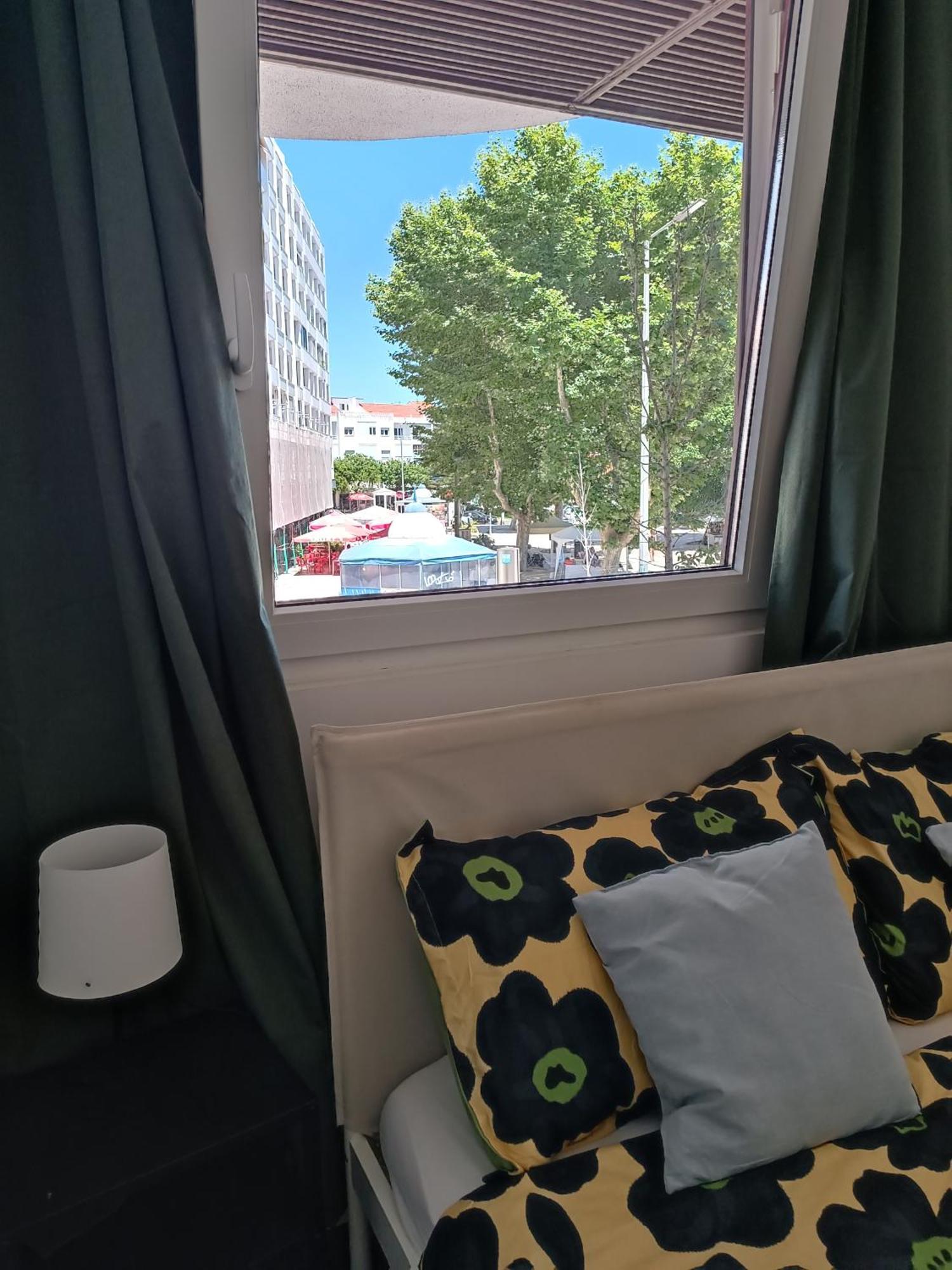 Plaza Caparica Hostel 코스타 다 카파리카 외부 사진